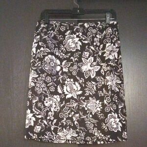 LOFT Black and White Floral Pencil Skirt